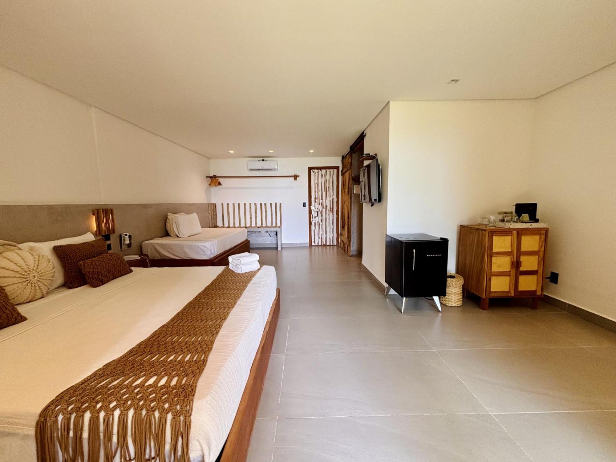 Hotel Pousada Pitinga Порту-Сегуру Экстерьер фото